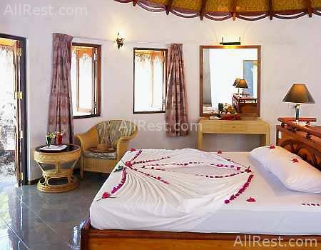 Vilu Reef Beach & SPA Resort 4